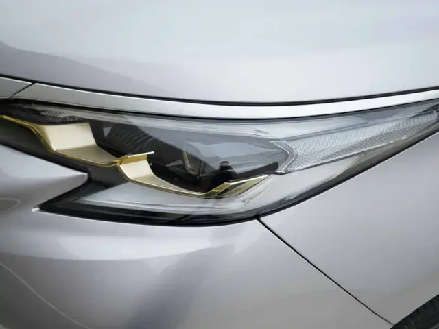 Toyota Granvia — Фото автомобиля 13
