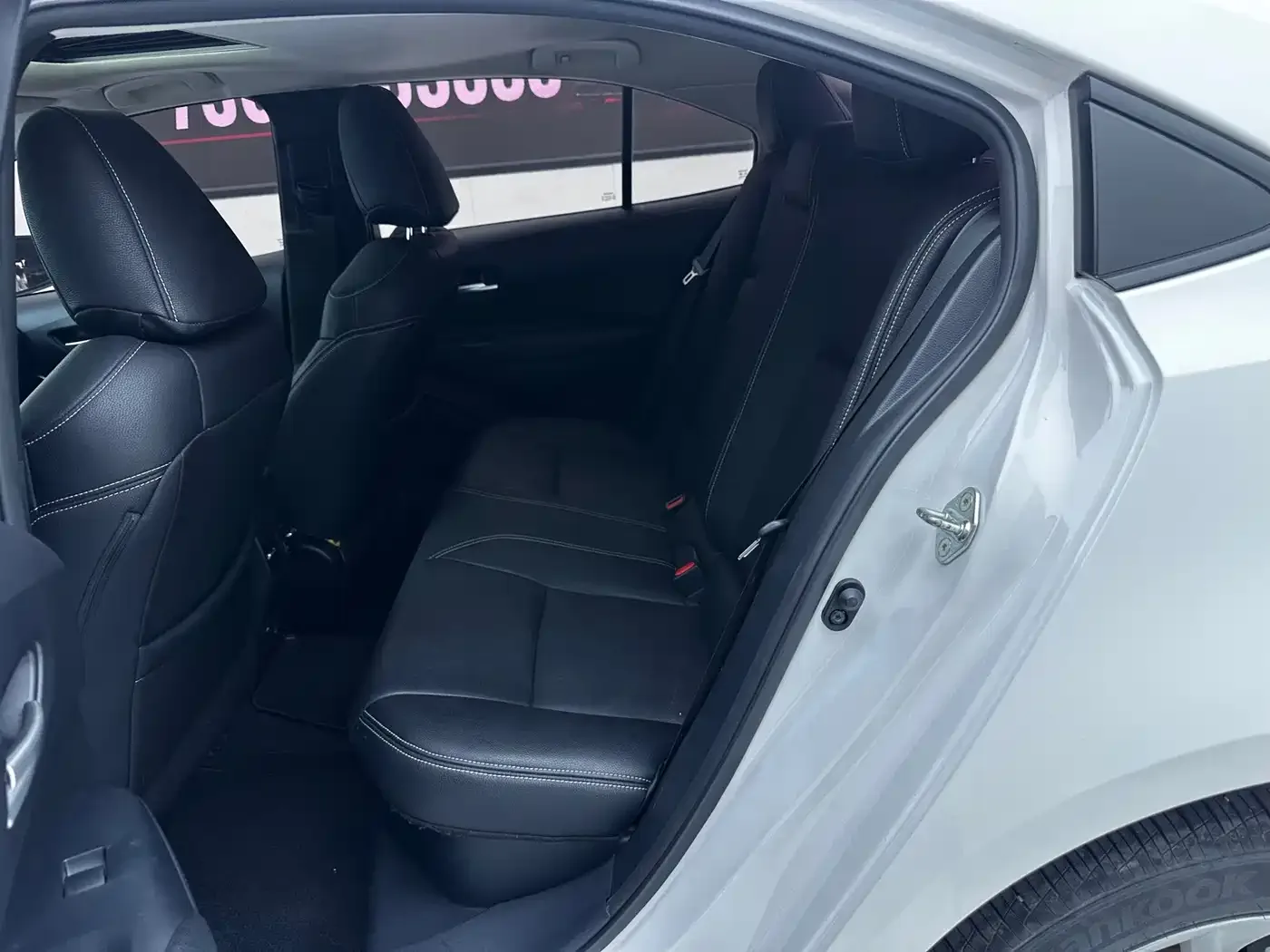 Toyota Corolla 2021 Hybrid 1.8L E-CVT Elite Edition — Фото автомобиля 5