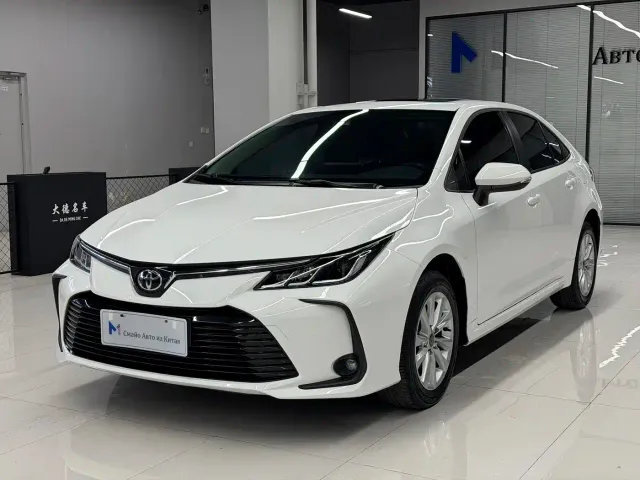 Фотография автомобиля — Toyota Corolla
