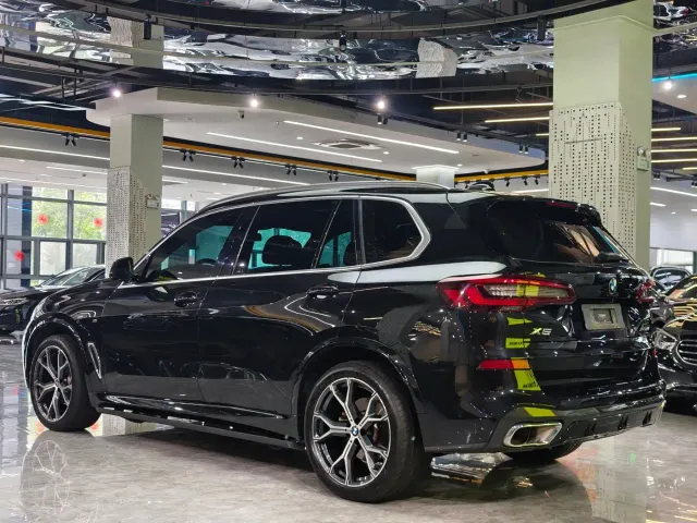 BMW X5 — Фото автомобиля 17
