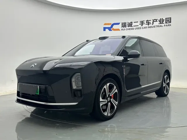 Nio ES8 — Фото автомобиля 2