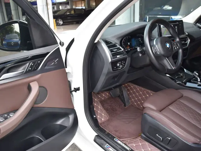 BMW X3 — Фото автомобиля 10
