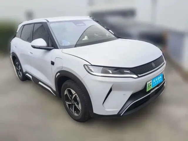 BYD Yuan UP — Фото автомобиля 3