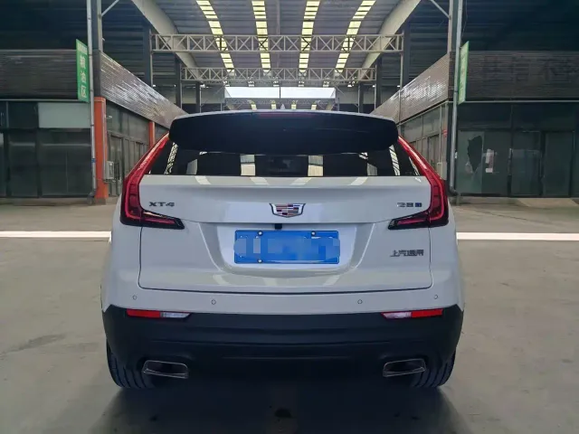 Cadillac XT4 — Фото автомобиля 5