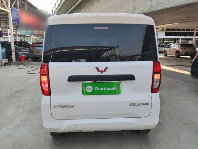 Wuling Zhiguang NEV — Фото автомобиля 5