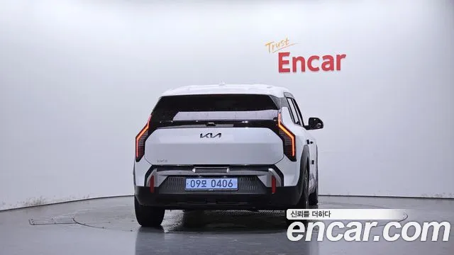 Kia EV3 — Фото автомобиля 4