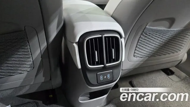 Hyundai Ioniq 6 — Фото автомобиля 30