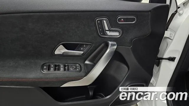 Mercedes-Benz A-Class W177 — Фото автомобиля 24
