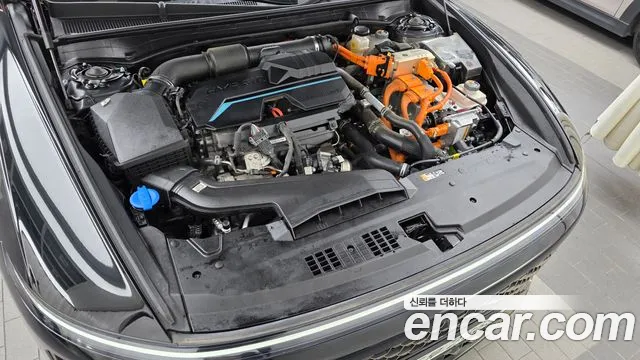 Hyundai Grandeur GN7 — Фото автомобиля 9