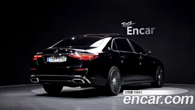 Mercedes-Benz S-Class — Фото автомобиля 2
