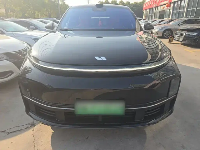 Li Auto L7 — Фото автомобиля 2