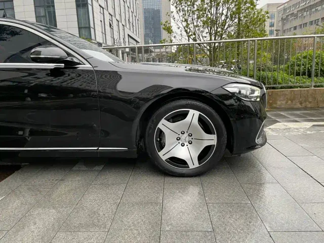 Mercedes-Benz Maybach S-Class — Фото автомобиля 24