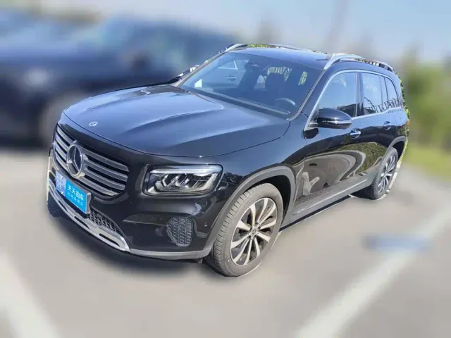Фотография автомобиля — Mercedes-Benz GLB-Class