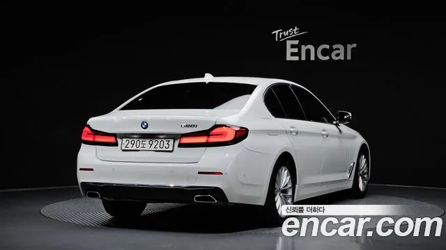 BMW 5-Series — Фото автомобиля 2
