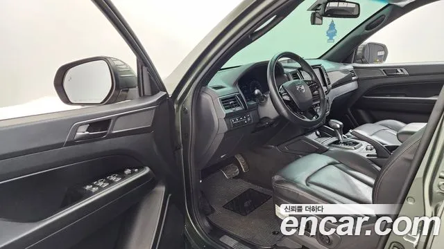 KG_Mobility_Ssangyong Rexton Новый Rexton Sport Khan Дизель 2.2 4WD — Фото автомобиля 10