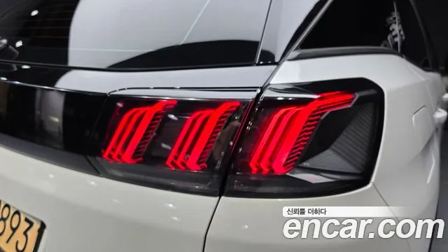 Peugeot 3008 2nd Gen — Фото автомобиля 8