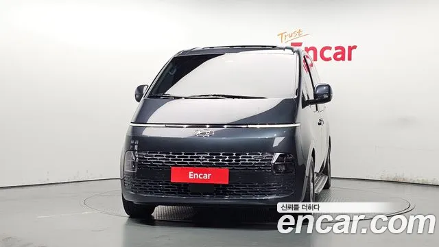 Hyundai Staria Staria L3.5 Tourer 11 мест — Фото автомобиля 3