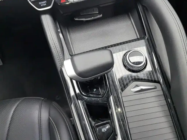 Geely Xingyue L — Фото автомобиля 13