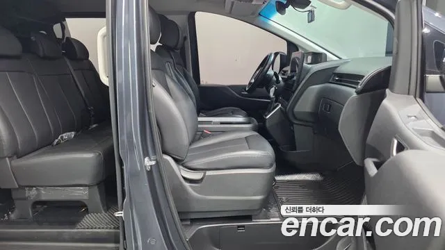Hyundai Staria — Фото автомобиля 16