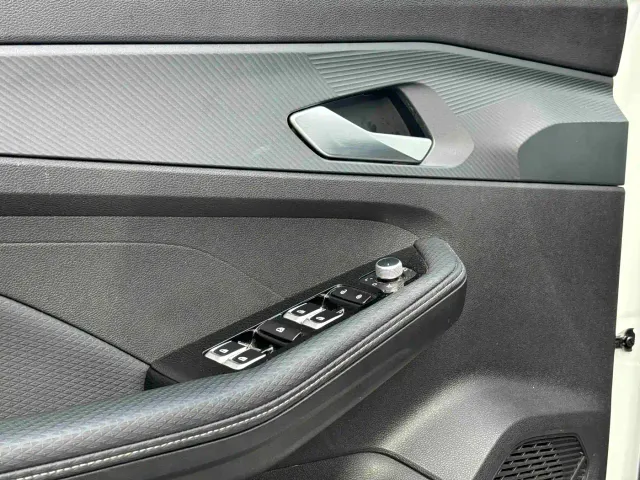 Geely Binrui — Фото автомобиля 11