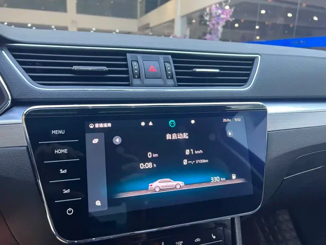 Skoda Superb — Фото автомобиля 21