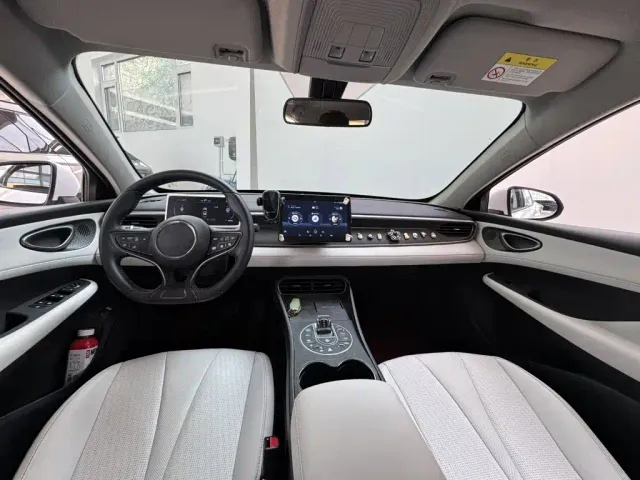 BYD Seal 05 DM-i — Фото автомобиля 10