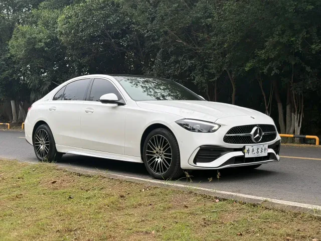 Mercedes-Benz C-Class — Фото автомобиля 3