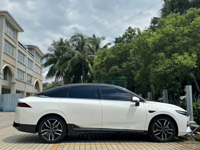 Xpeng P5 — Фото автомобиля 23