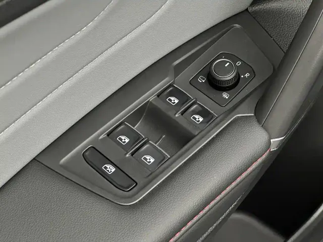 Volkswagen Tiguan L PHEV — Фото автомобиля 12