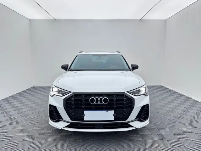 Audi Q3 — Фото автомобиля 2