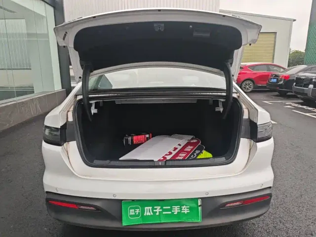 BYD Seal 05 DM-i — Фото автомобиля 18