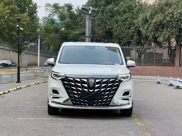 Roewe iMAX8 — Фото автомобиля 2