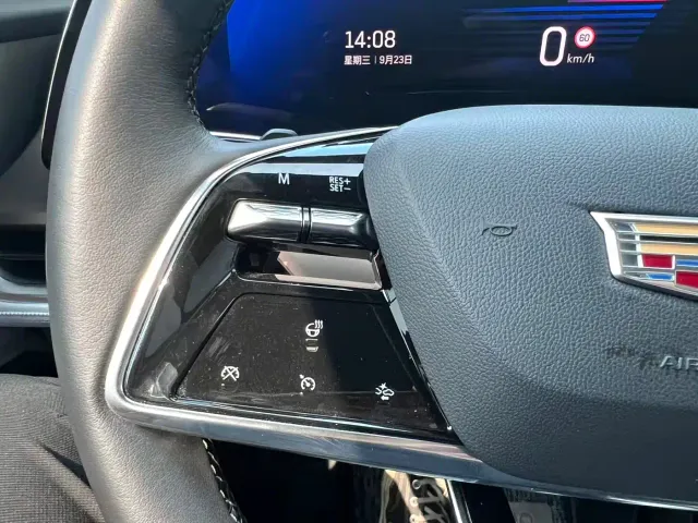 Cadillac Cadillac GT4 2023 25T Premium Edition — Фото автомобиля 7
