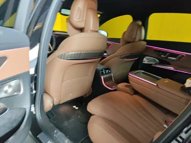 Mercedes-Benz E-Class — Фото автомобиля 6