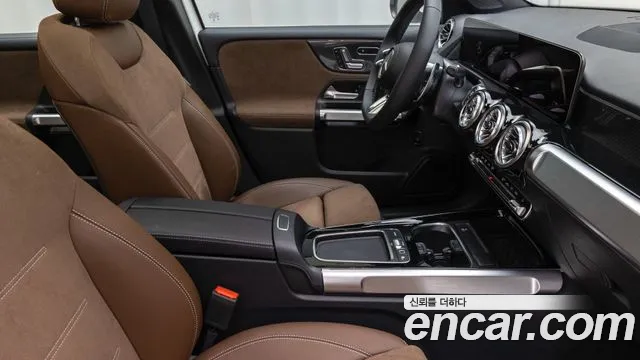 Mercedes-Benz GLB-Class — Фото автомобиля 9