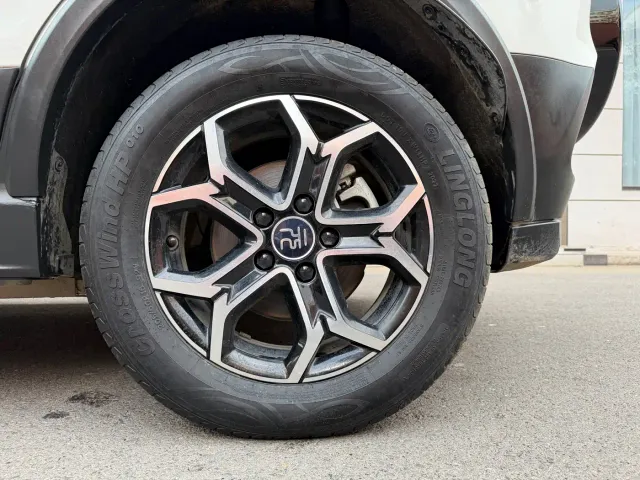 BYD Yuan Pro — Фото автомобиля 20