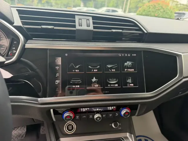 Audi Q3 — Фото автомобиля 7