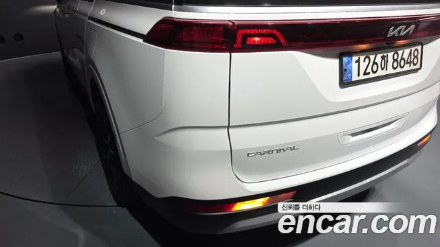 Kia Canival Carnival 4 поколение Дизель 9 мест Prestige — Фото автомобиля 7