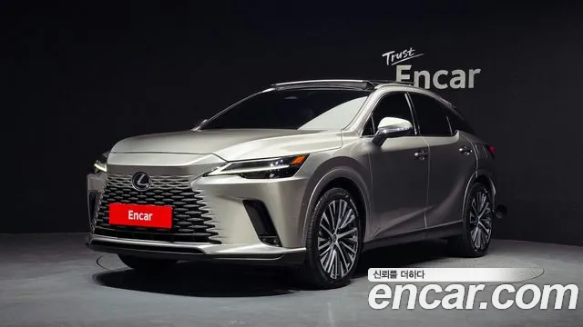 Фотография автомобиля — Lexus RX