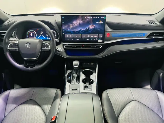 Toyota Crown Kluger — Фото автомобиля 10