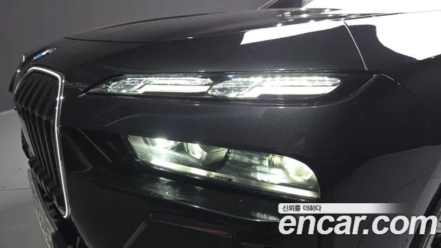 BMW 7 Series G70 — Фото автомобиля 7