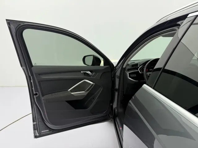 Audi Q3 — Фото автомобиля 18