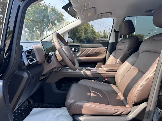 Wuling Starlight 730 — Фото автомобиля 5