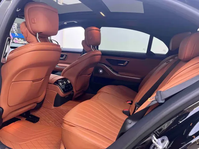 Mercedes-Benz S-Class — Фото автомобиля 19