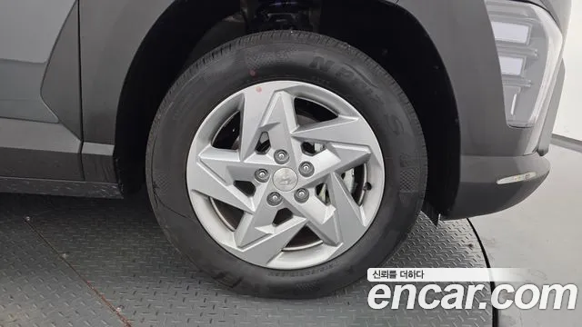 Hyundai Kona SX2 — Фото автомобиля 4