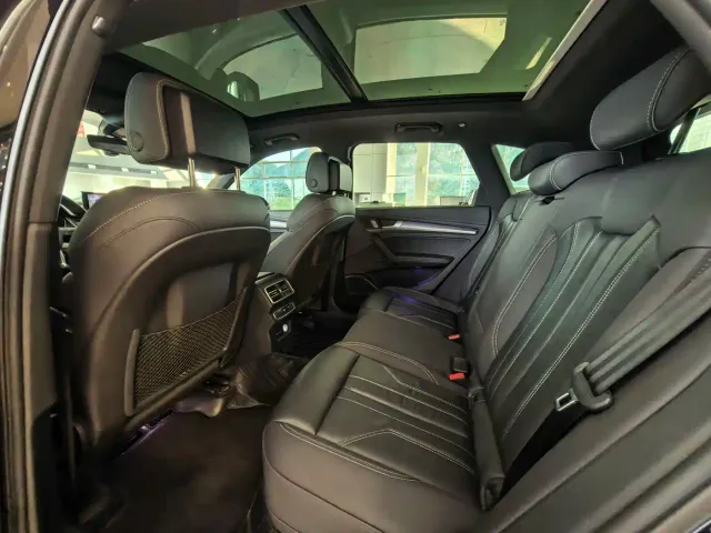 Audi Q5L — Фото автомобиля 12