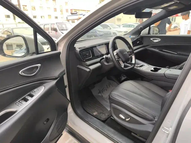 BYD Sealion 06 — Фото автомобиля 15