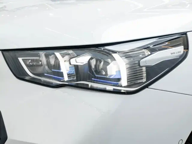 BMW BMW 5 Series 2025 530Li Premium M Sport Package — Фото автомобиля 8
