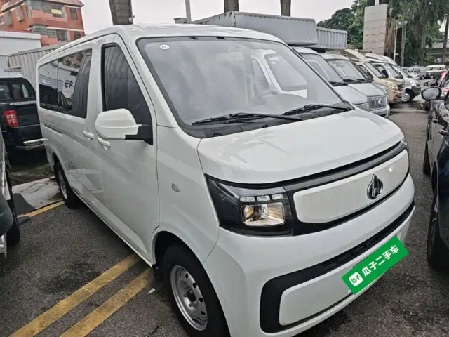 Changan Ruixing EM80 — Фото автомобиля 3