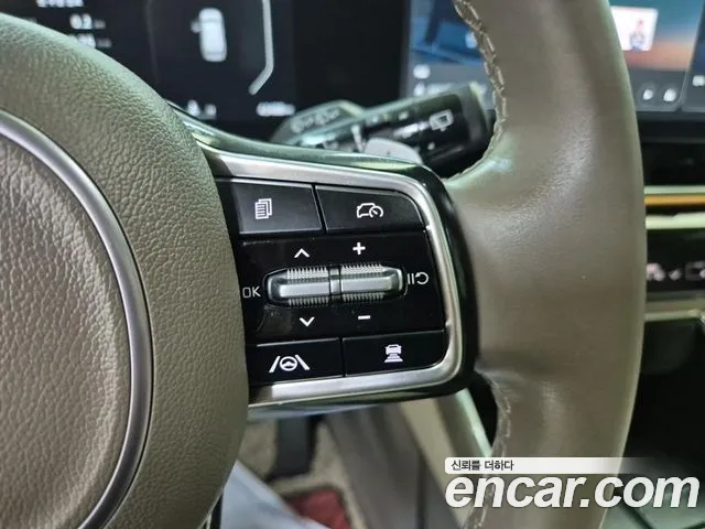 Kia Carnival Generation 4 — Фото автомобиля 15